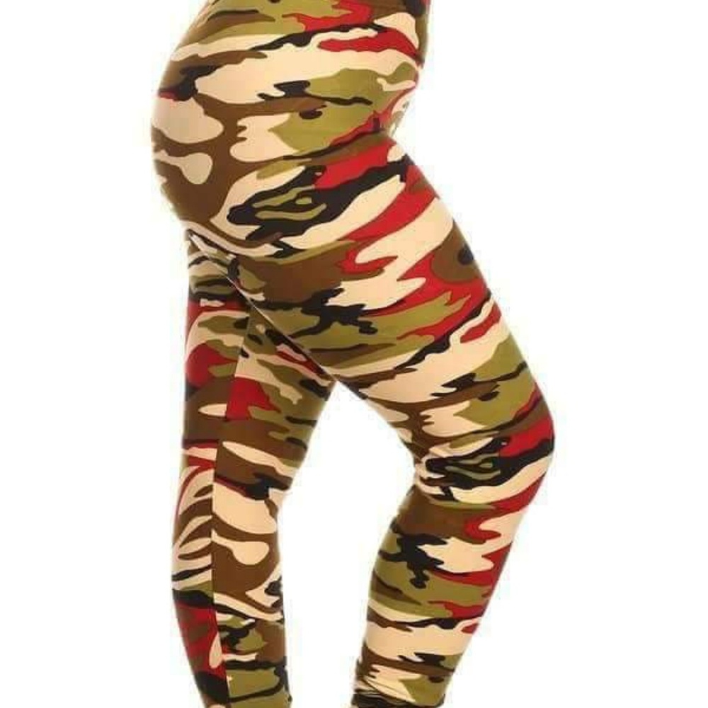 Super Plush Plus Size Bria Brown Camo Leggings